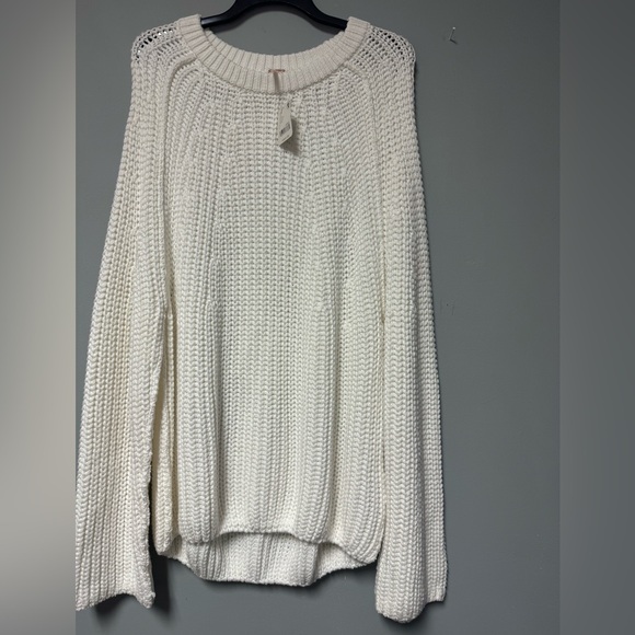 NWT Free People Take Me Home Sweater in Ivory Size Large Retail $148 - Picture 5 of 7